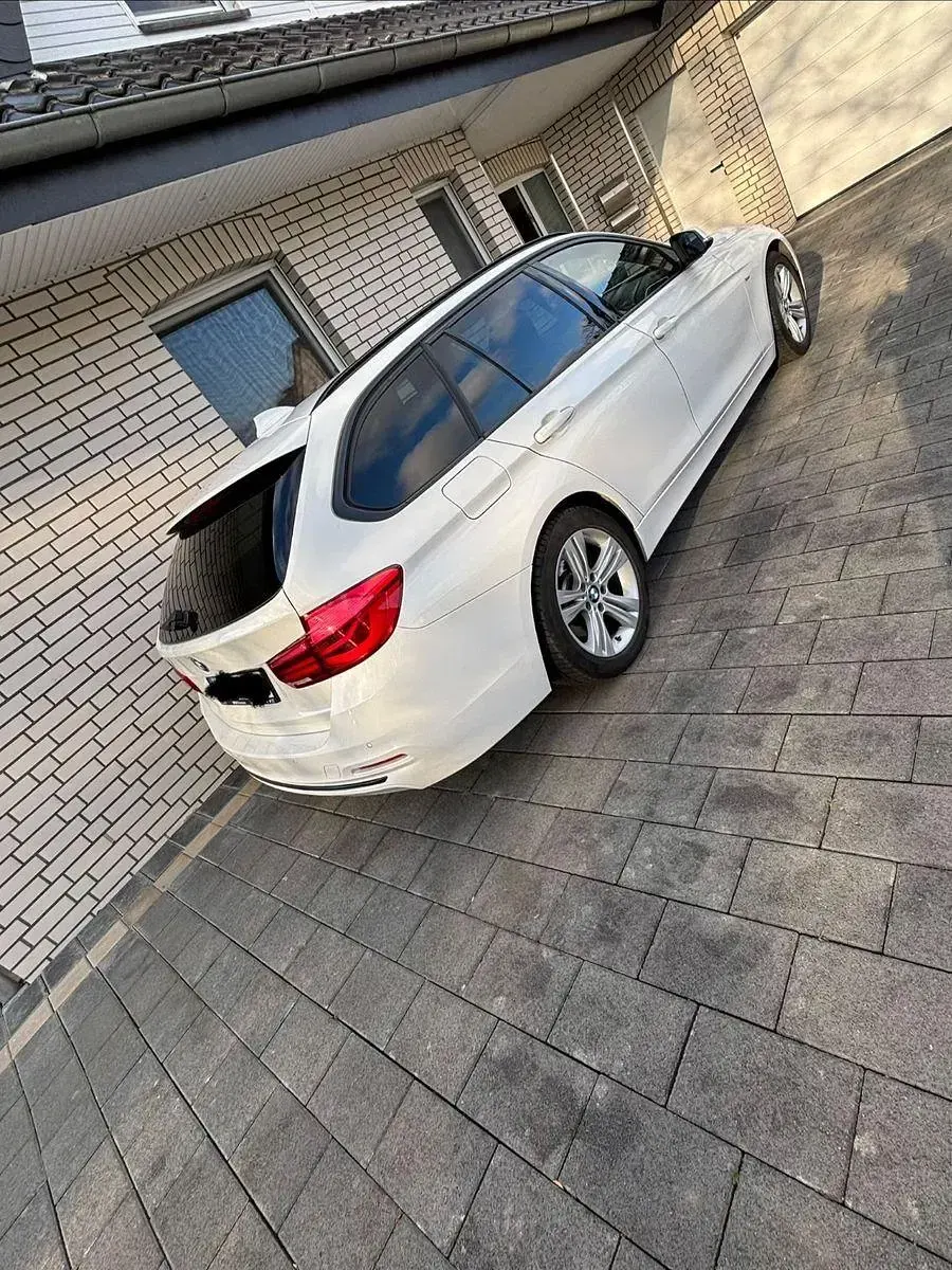 Gebraucht BMW 316 Sport Line 116 PS (85 kW) 2018 Weiß Kombi