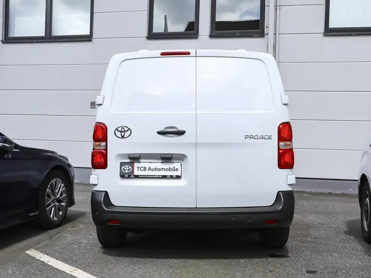 Neu Toyota Proace 120 PS (88 kW) 2026 Weiß Van / Kleinbus
