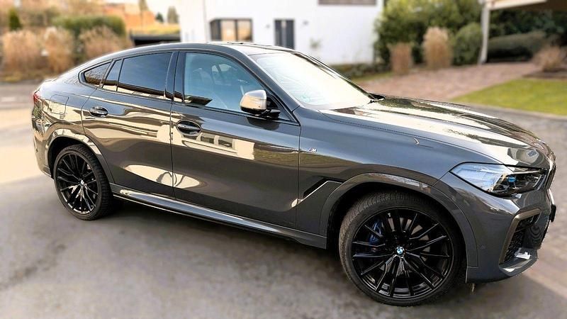 Gebraucht BMW X6 M50 Shadowline 530 PS (389 kW) 2021 Grau SUV