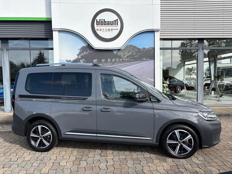 Grau Gebraucht 2023 VW Caddy PanAmericana Van / Kleinbus | 30.999 € (Teuer) - Bild 1/4