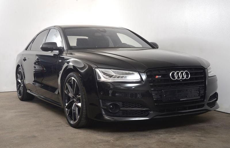 Schwarz Gebraucht 2016 Audi S8 plus Design Limousine | 45.900 € (Fairer Preis) - Bild 1/4