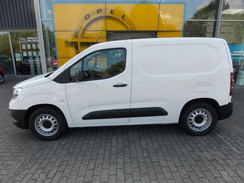 Weiß Gebraucht 2022 Opel Combo-e Life Edition Limousine | 16.390 € (Fairer Preis) - Bild 1/1