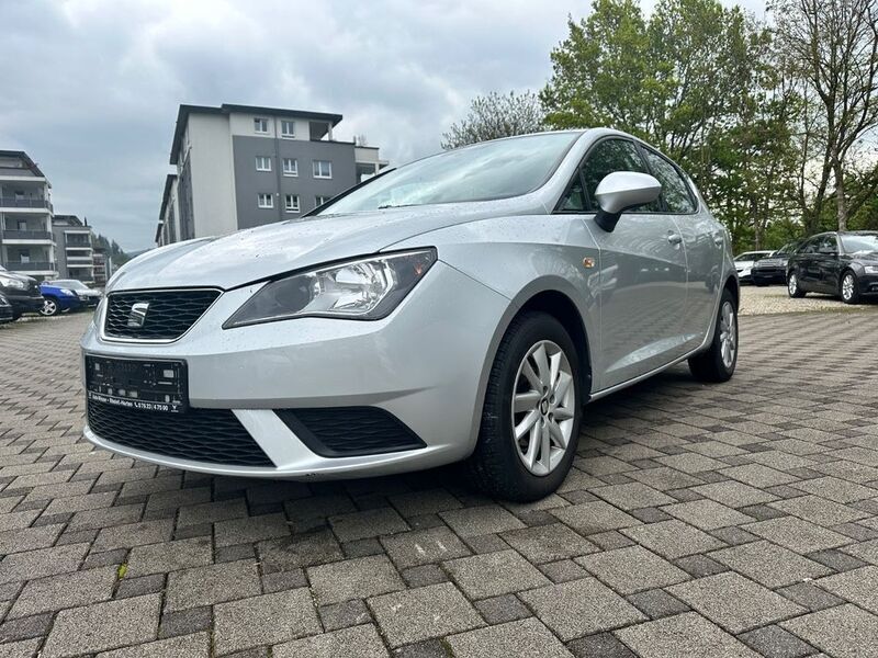 Silber Gebraucht 2015 Seat Ibiza Style Limousine | 6.950 € (Fairer Preis) - Bild 1/4