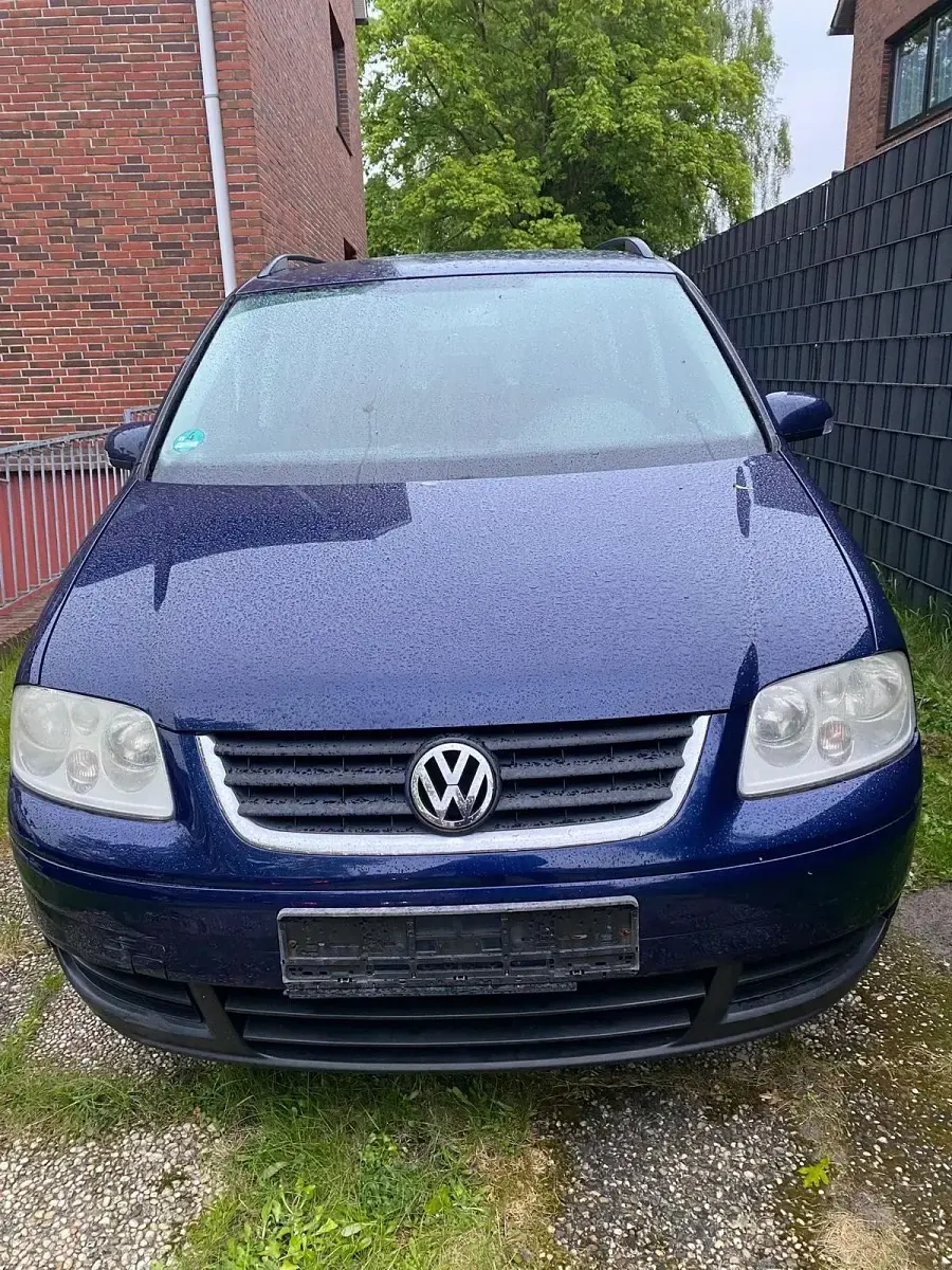 Usata VW Touran 102 CV (75 kW) 2006 Blu Monovolume