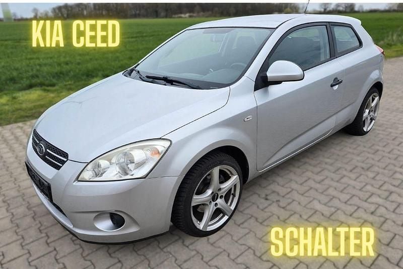 Gebraucht Kia Ceed 109 PS (80 kW) 2009 Silber Kleinwagen