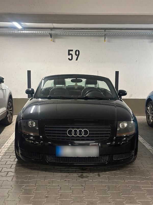 Second-hand Audi TT 150 CP (110 kW) 2002 Negru Coupe