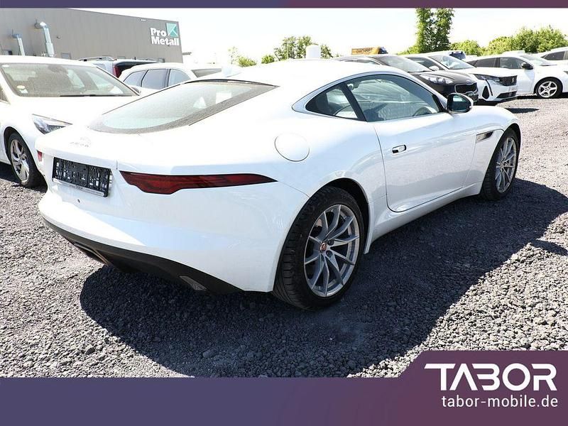 Gebraucht Jaguar F-Type 300 PS (220 kW) 2021 Weiss Coupé