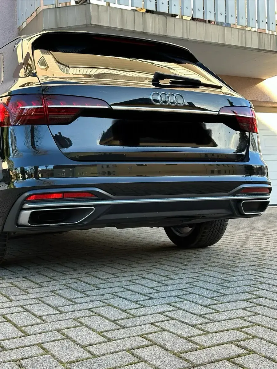 Gebraucht Audi A4 Ambiente 120 PS (88 kW) 2022 Schwarz Kombi