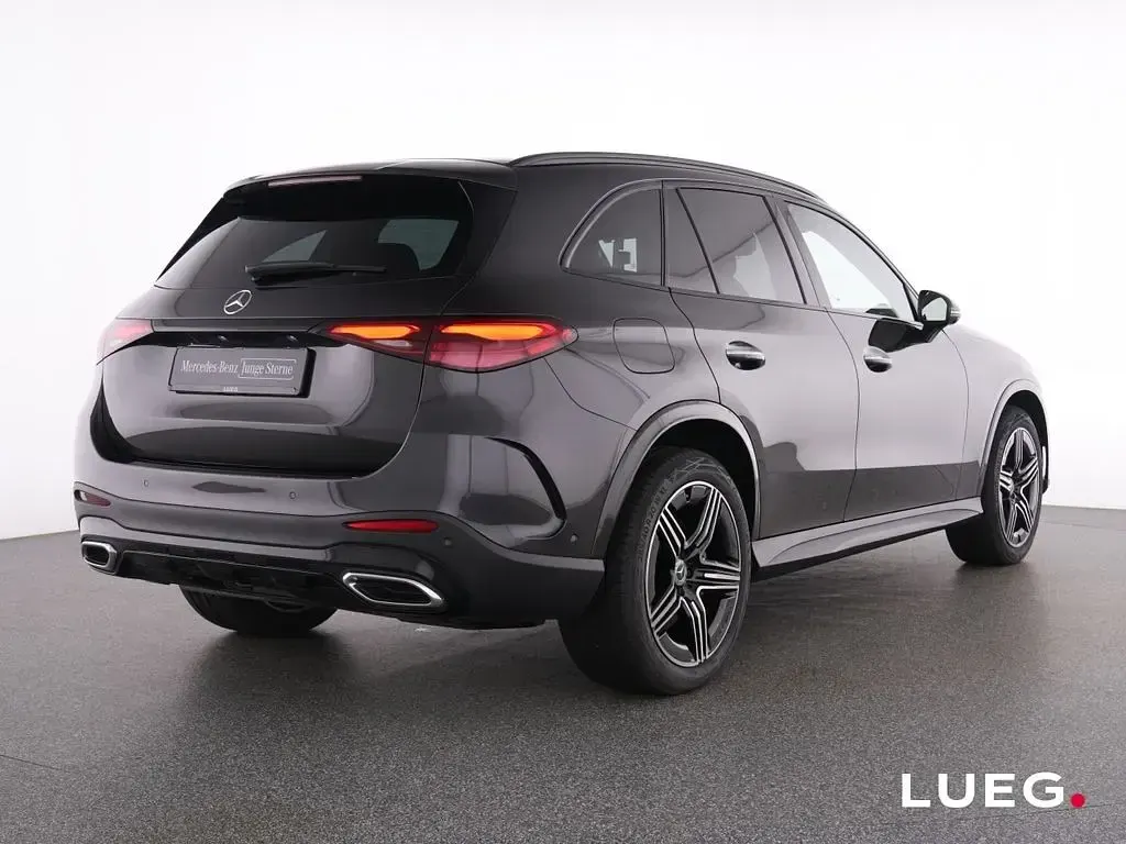 Gebraucht Mercedes GLC450 AMG 367 PS (269 kW) 2024 Grau SUV