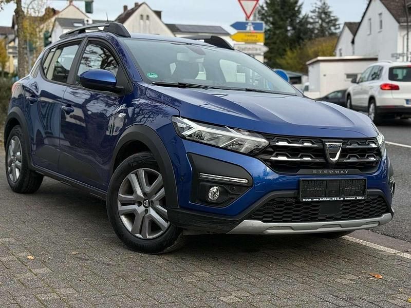 Blau Gebraucht 2022 Dacia Sandero Comfort Kleinwagen | 12.900 € (Guter Preis) - Bild 1/4