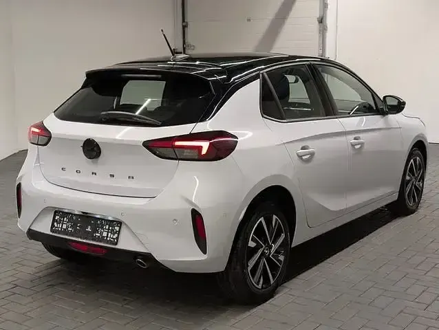 Gebraucht Opel Corsa 101 PS (74 kW) 2025 Konturweissmet. Kleinwagen