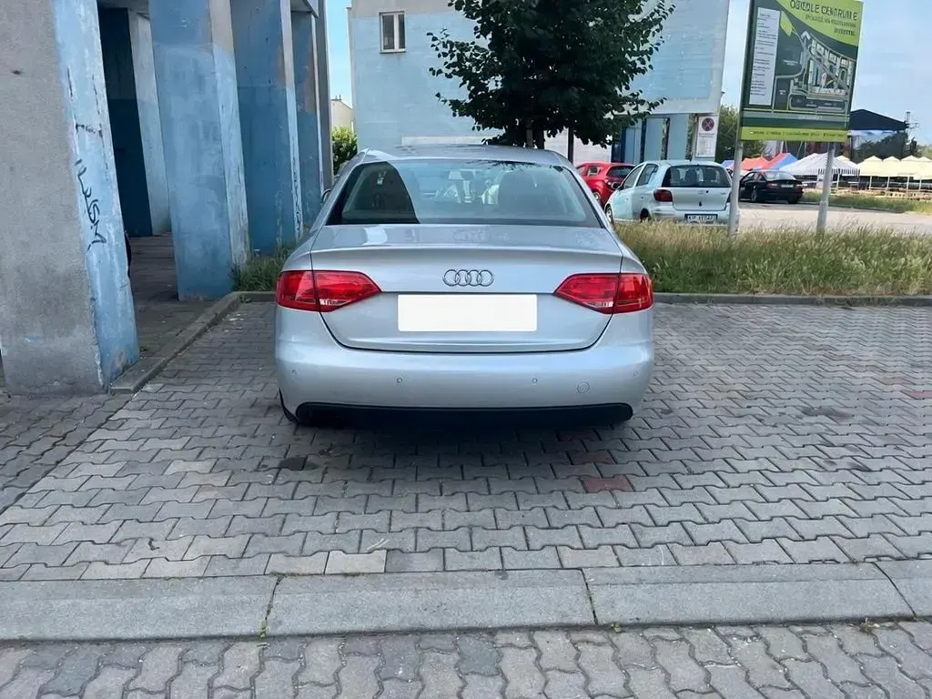 Gebraucht Audi A4 160 PS (117 kW) 2008 Silber Limousine