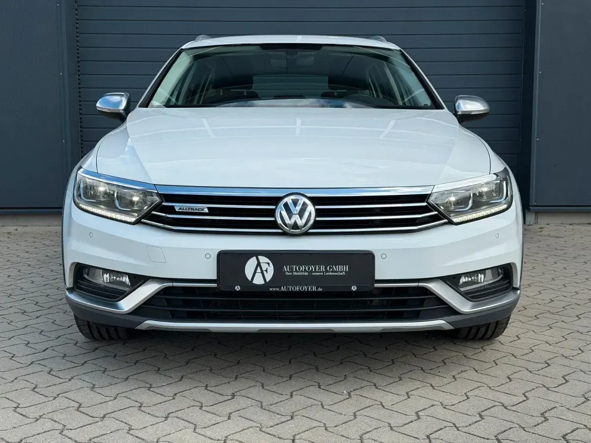 Gebraucht VW Passat Alltrack 190 PS (139 kW) 2016 Weiß Kombi