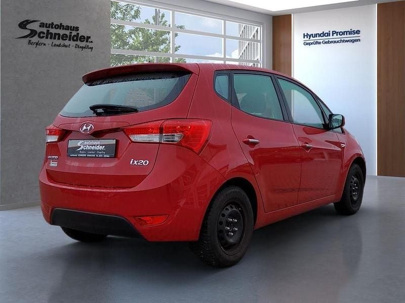 Gebraucht Hyundai ix20 Edition 90 PS (66 kW) 2014 Rot Kleinwagen