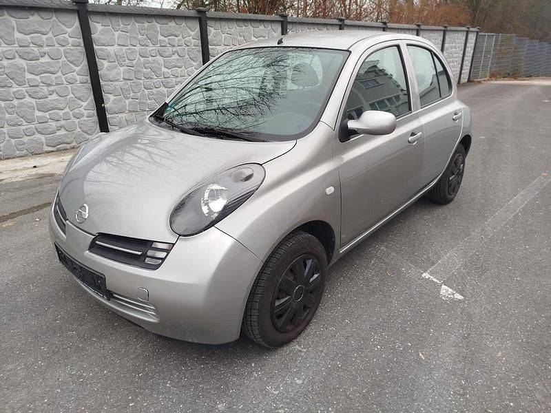 Grau Gebraucht 2004 Nissan Micra Kleinwagen | 1.600 € (Fairer Preis) - Bild 1/4