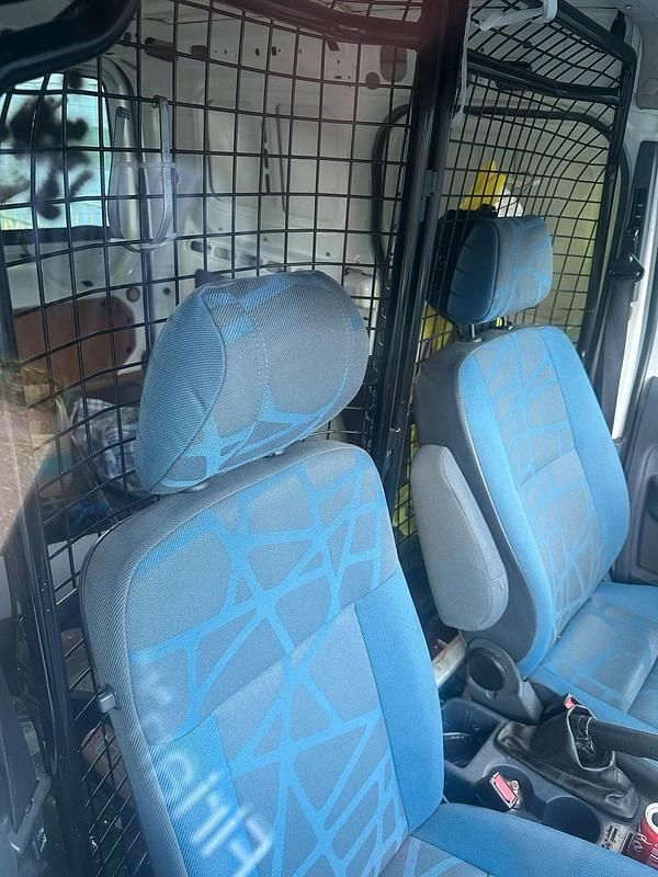 Second-hand Ford Focus 110 CP (80 kW) 2011 Alb Monovolum