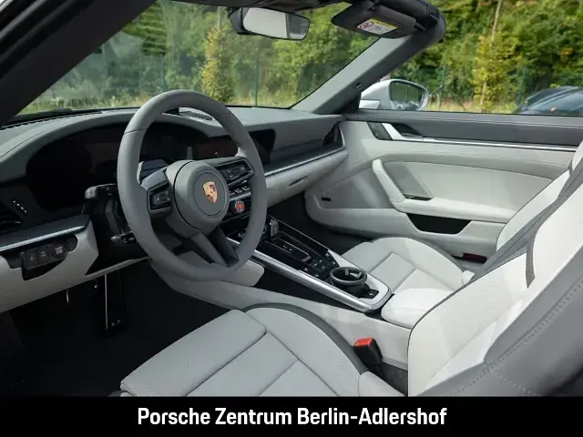 Neu Porsche 911 Carrera Cabriolet 394 PS (289 kW) 2026 Gruen Cabrio