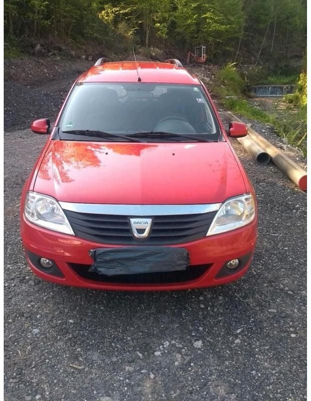 Gebraucht Dacia Logan 105 PS (77 kW) 2011 Rot Kombi