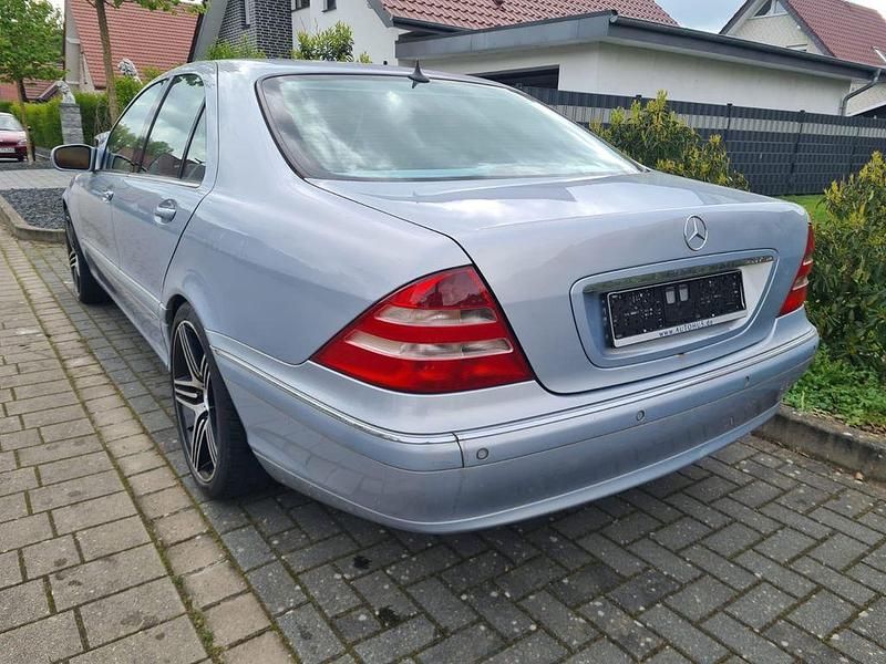 Gebraucht Mercedes S320 197 PS (144 kW) 2000 Blau Limousine