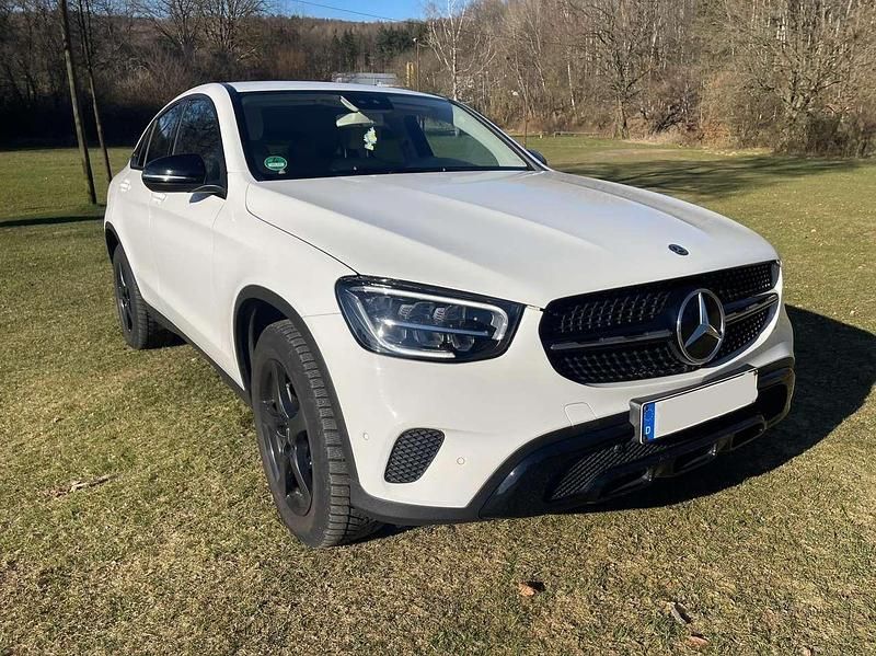 Weiß Gebraucht 2019 Mercedes GLC220 SUV | 33.800 € (Guter Preis) - Bild 1/4