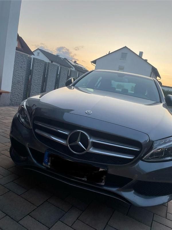 Gebraucht Mercedes C200 160 PS (117 kW) 2018 Silber Limousine