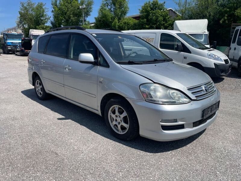 Gebraucht 2005 Toyota Avensis Verso Executive Van / Kleinbus | 1.350 € - Bild 1/4