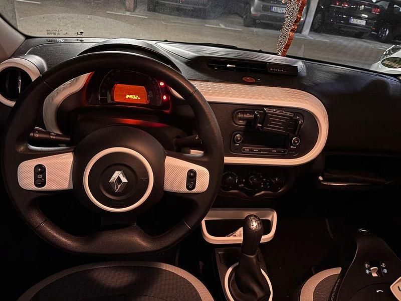 Gebraucht Renault Twingo Liberty 71 PS (52 kW) 2016 Grau Kleinwagen