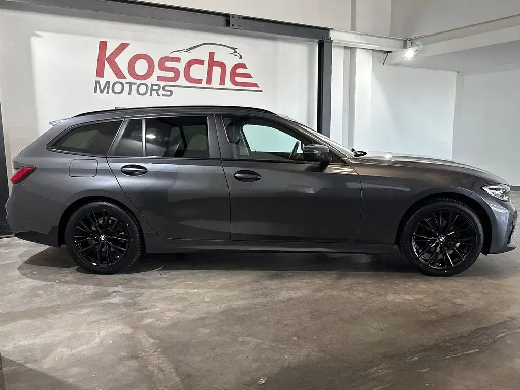 Gebraucht BMW 318 Performance 150 PS (110 kW) 2020 Grau Kombi
