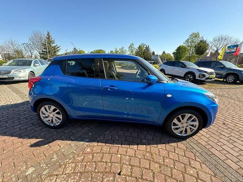Gebraucht Suzuki Swift Comfort 83 PS (61 kW) 2024 Blau Kleinwagen