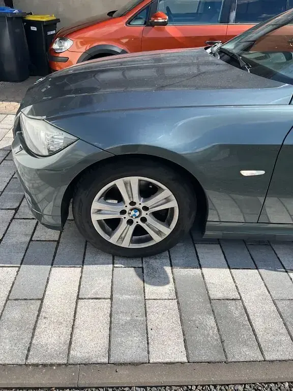Gebraucht BMW 320 Efficient Dynamics 163 PS (119 kW) 2012 Grün Kombi
