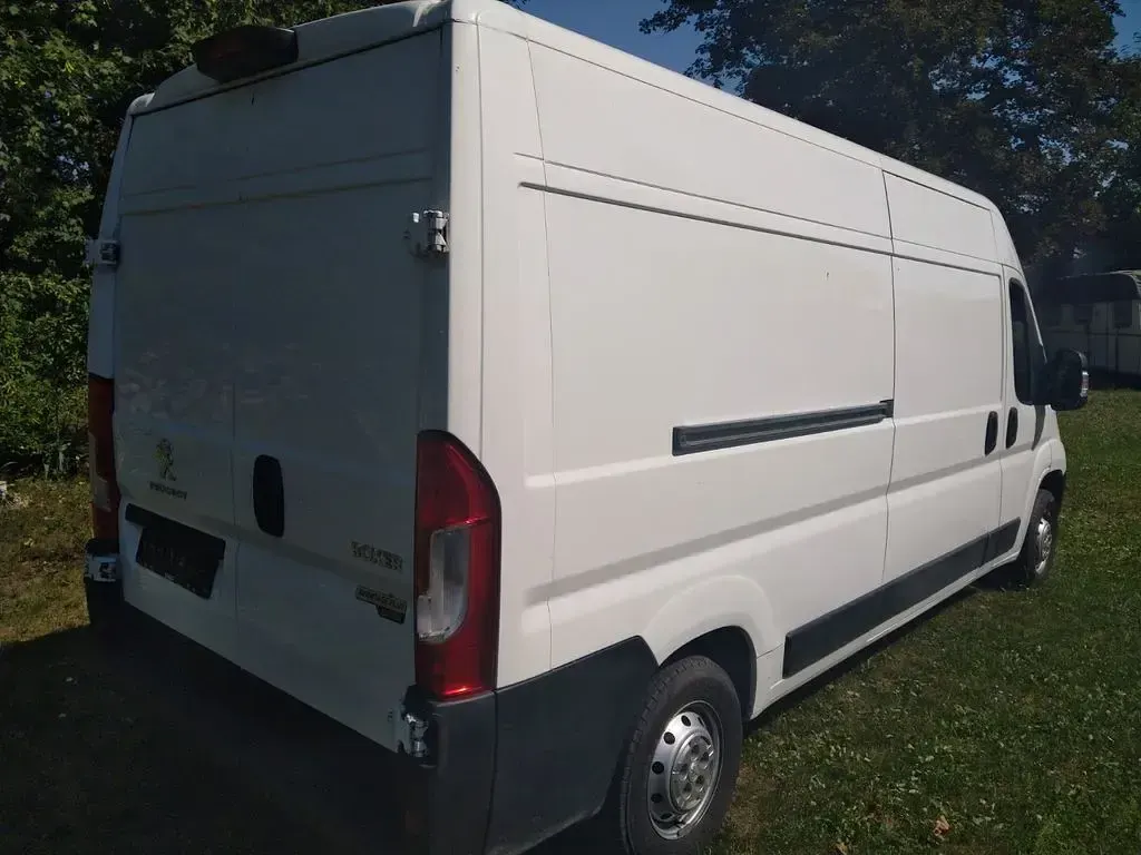 Gebraucht Peugeot Boxer 163 PS (119 kW) 2018 Weiß Van