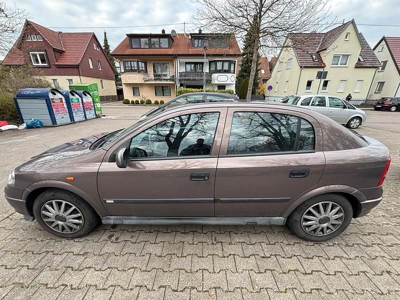Gebraucht Opel Astra 75 PS (55 kW) 1998 Braun Limousine