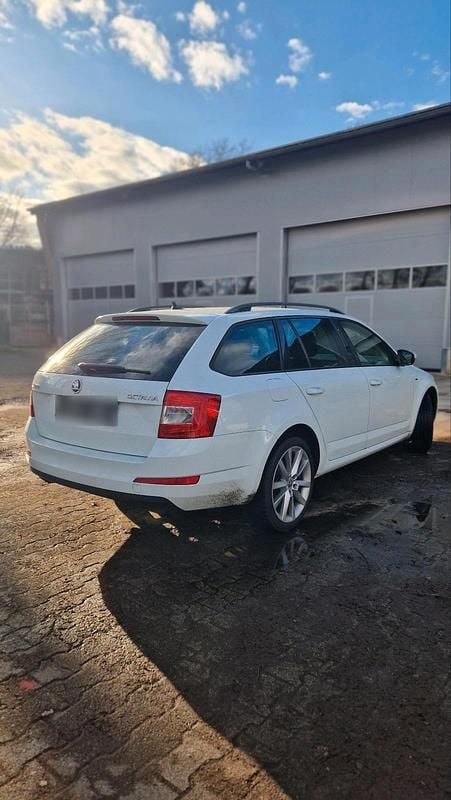 Gebraucht Skoda Octavia 110 PS (80 kW) 2017 Weiß Limousine