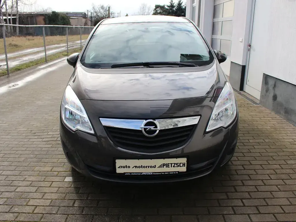 Second-hand Opel Meriva Active 120 CP (88 kW) 2013 Gri Monovolum