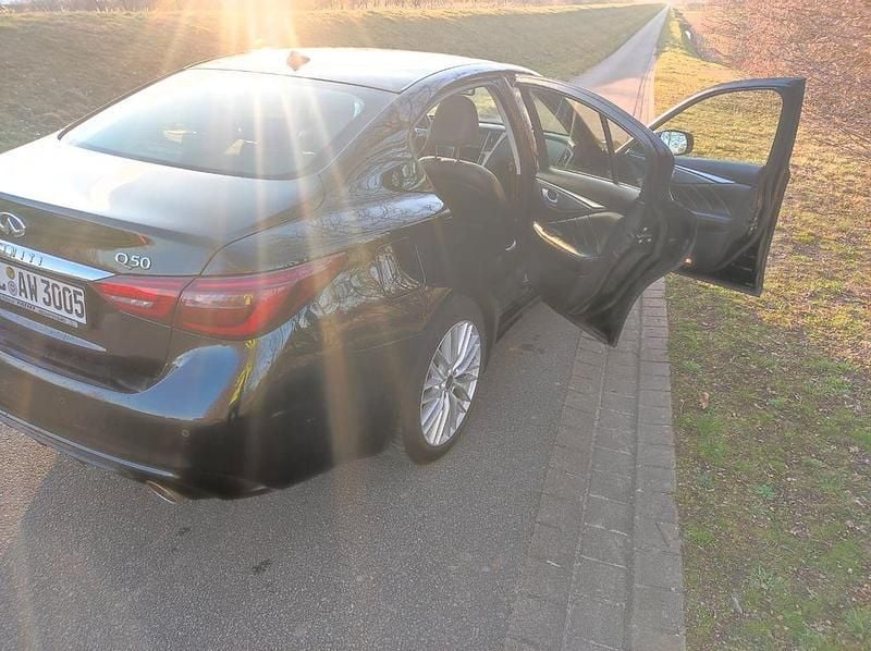 Gebraucht Infiniti Q50 170 PS (125 kW) 2017 Schwarz Limousine