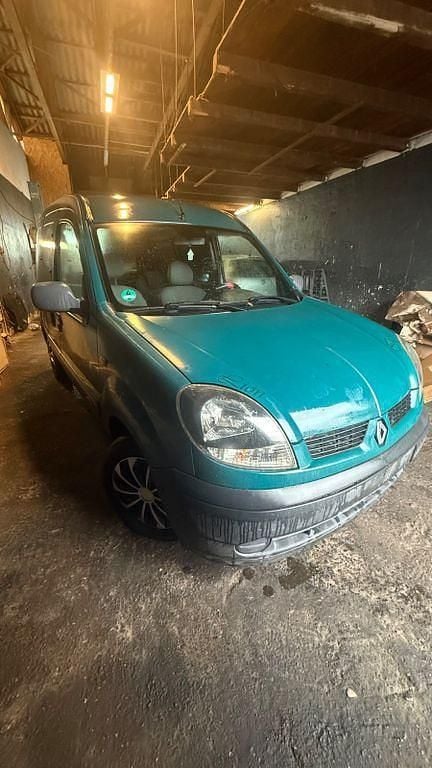 Grün Gebraucht 2005 Renault Kangoo Van / Kleinbus | 1.599 € (Guter Preis) - Bild 1/4