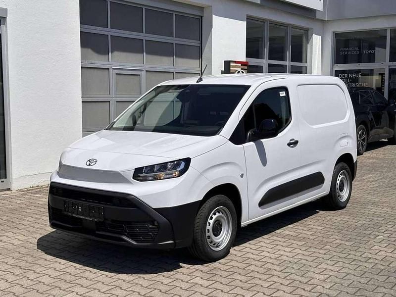 Ice white Neu 2025 Toyota Proace City Van | 21.301 € (Superpreis) - Bild 1/4