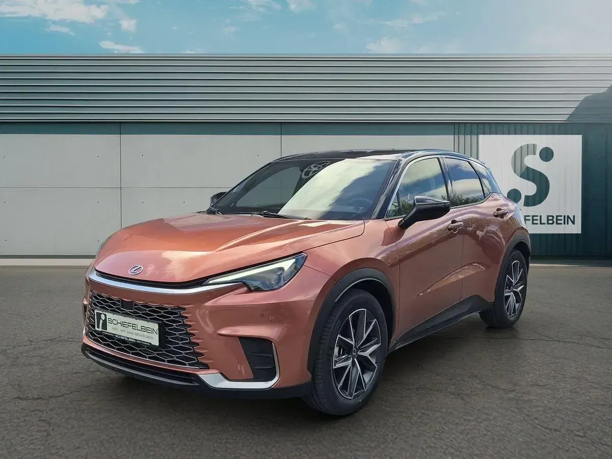 Neu Lexus LBX 136 PS (100 kW) 2026 Manhattangrau SUV