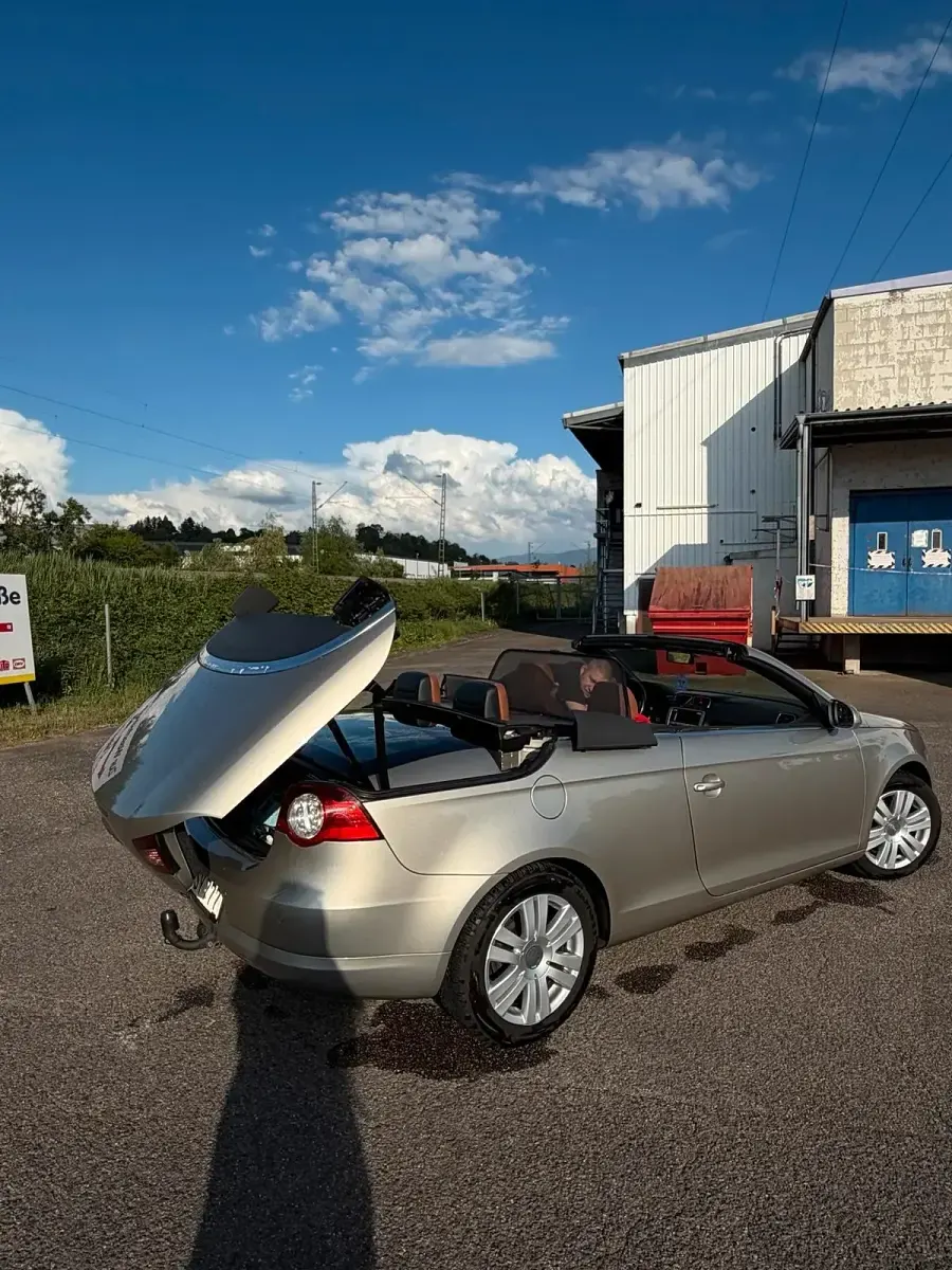 Gebraucht VW Eos 150 PS (110 kW) 2009 Gold Cabrio