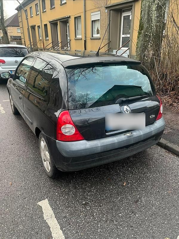 Gebraucht Renault Clio II 75 PS (55 kW) 2003 Schwarz Kleinwagen