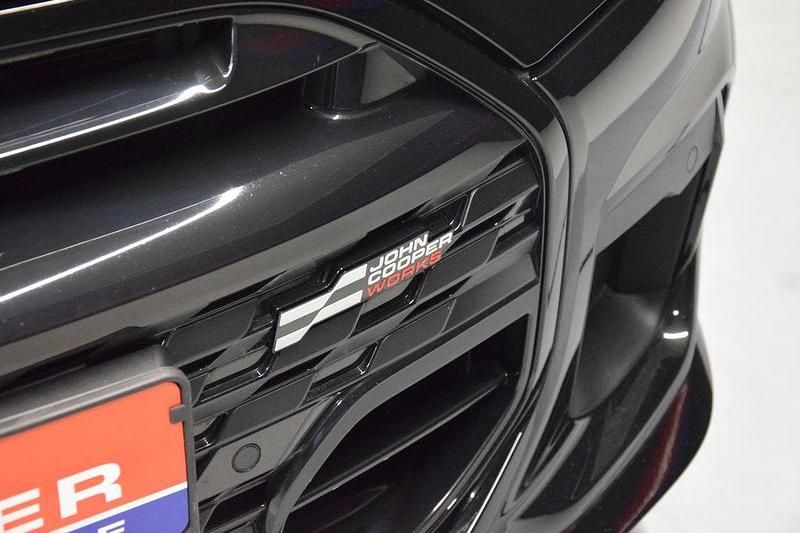 Gebraucht Mini John Cooper Works 156 PS (114 kW) 2024 Schwarz Kleinwagen