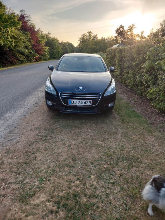 Schwarz Gebraucht 2011 Peugeot 508 Allure Limousine | 3.900 € (Superpreis) - Bild 1/4