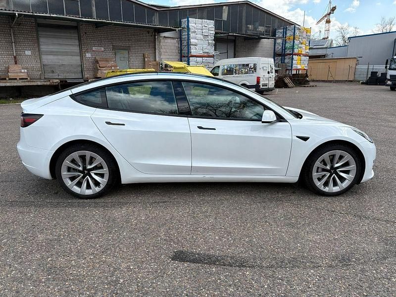 Gebraucht Tesla Model 3 324 kW (441 PS) 2022 Weiß Limousine
