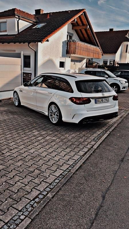 Gebraucht Mercedes C250 AMG line 204 PS (150 kW) 2016 Weiß Kombi