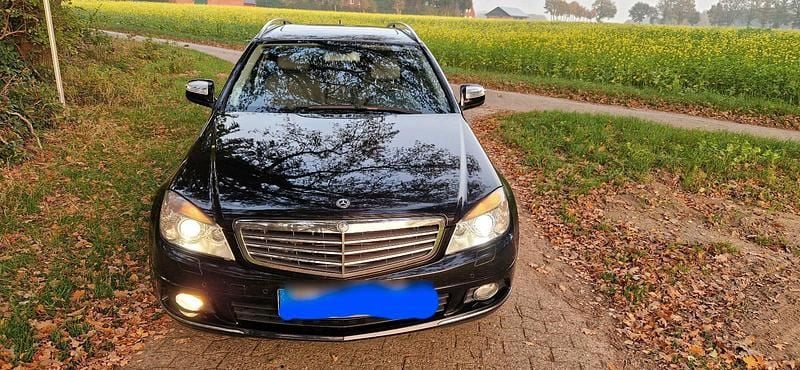 Gebraucht Mercedes C320 224 PS (164 kW) 2007 Schwarz Kombi