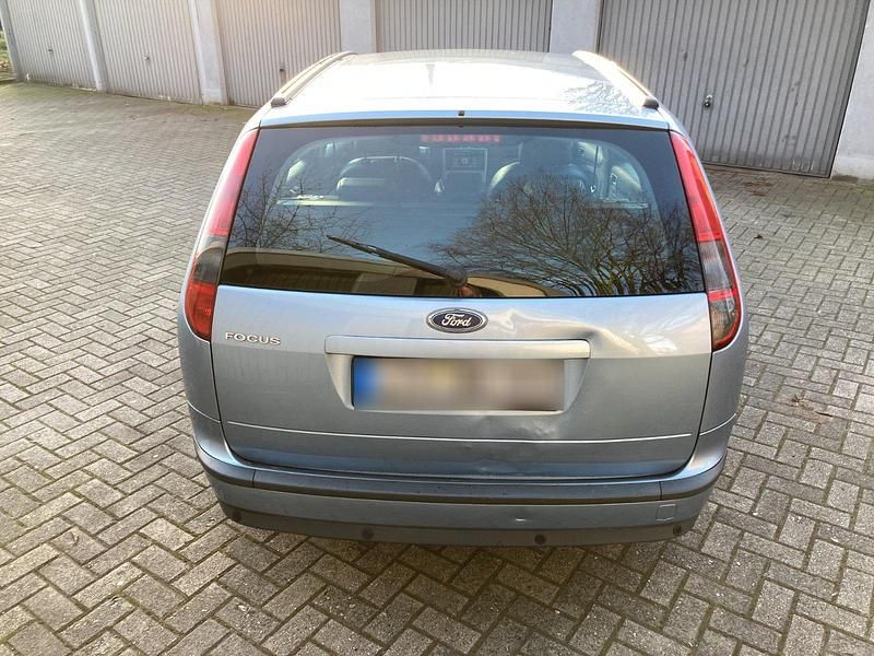 Gebraucht Ford Focus 116 PS (85 kW) 2005 Silber Kombi