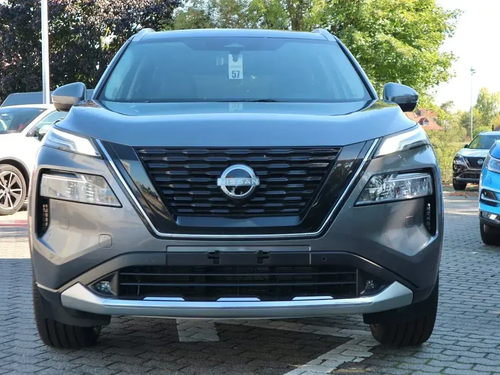 Neu Nissan X-Trail Tekna 204 PS (150 kW) 2026 Dark gray SUV