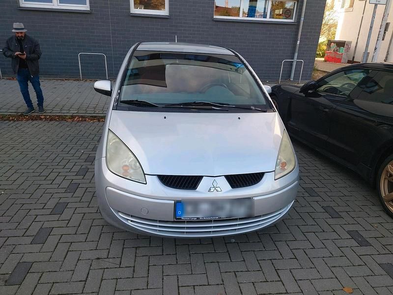 Grau Gebraucht 2007 Mitsubishi Colt Kleinwagen | 800 € - Bild 1/4