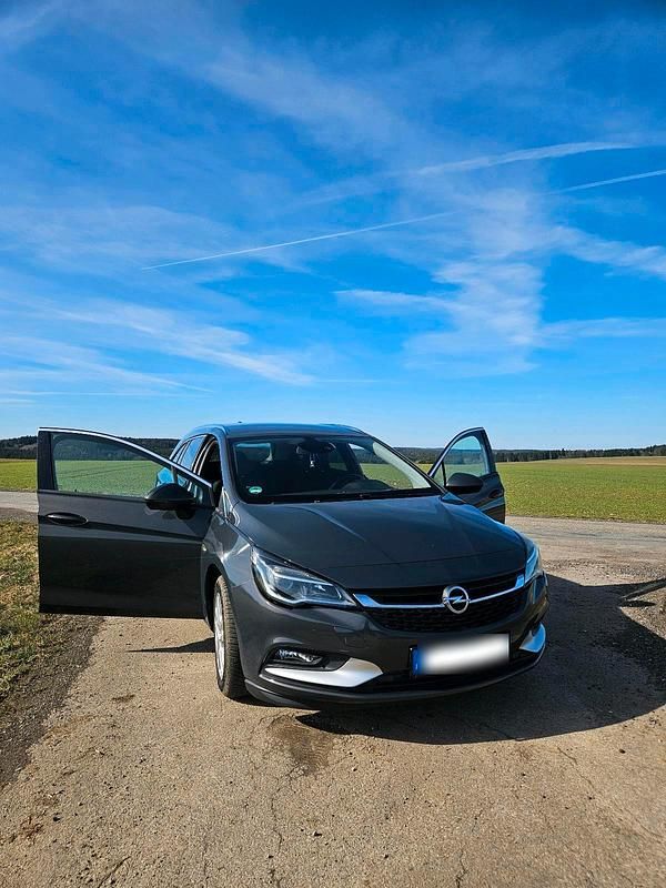 Gebraucht Opel Astra 2016 Grau Kombi