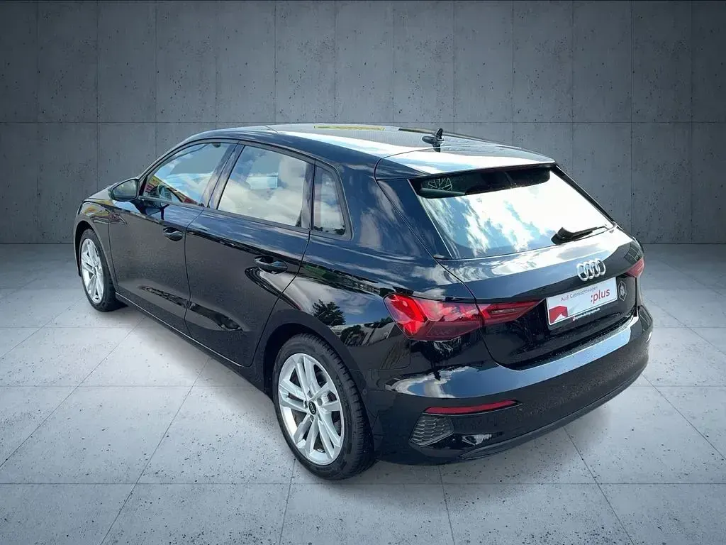 Gebraucht Audi A3 Sport 150 PS (110 kW) 2023 Schwarz Limousine